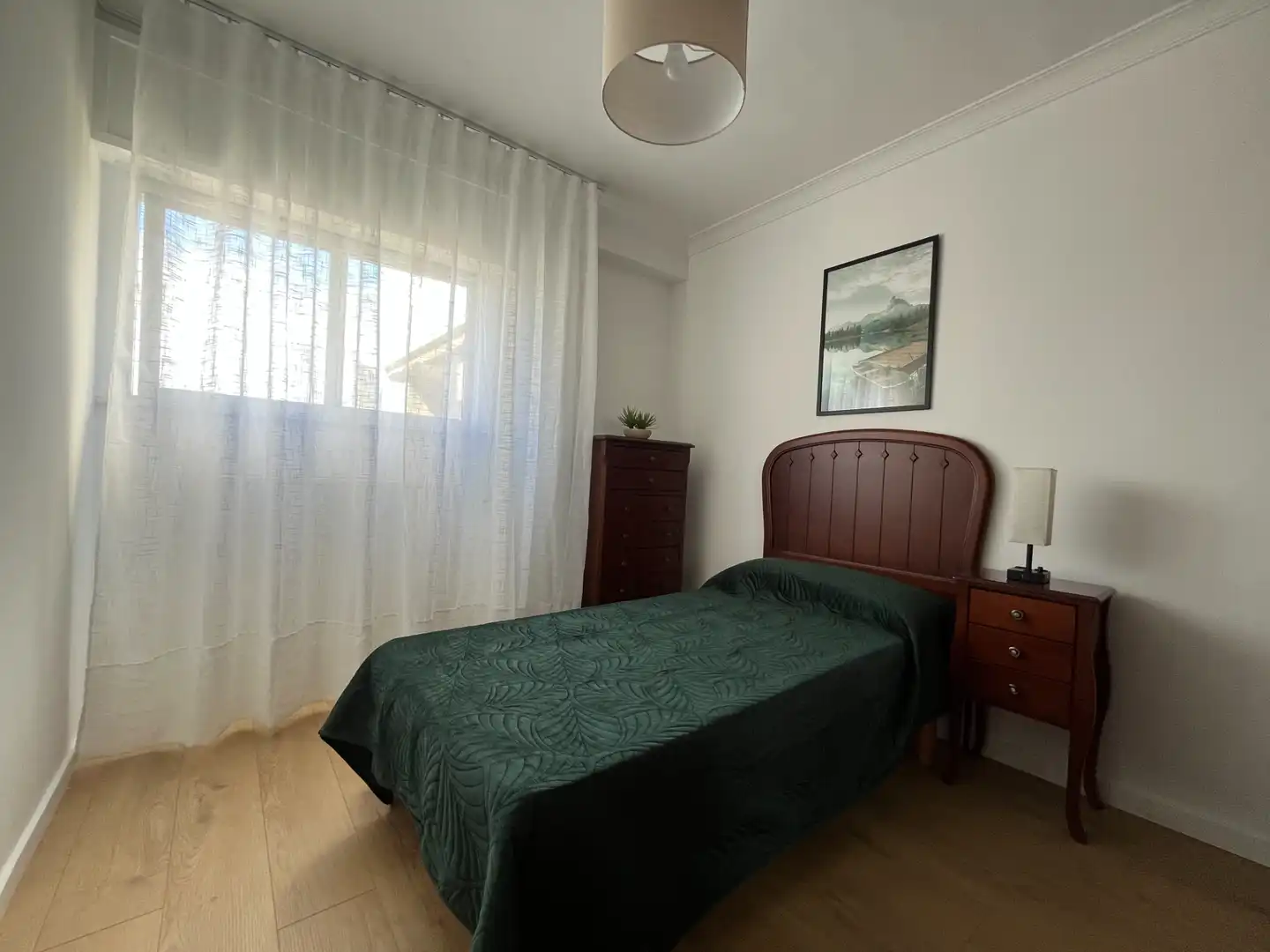Schlafzimmer von Wohnung zur Miete in Ferrol mit Heizung, Möbliert und Ofen