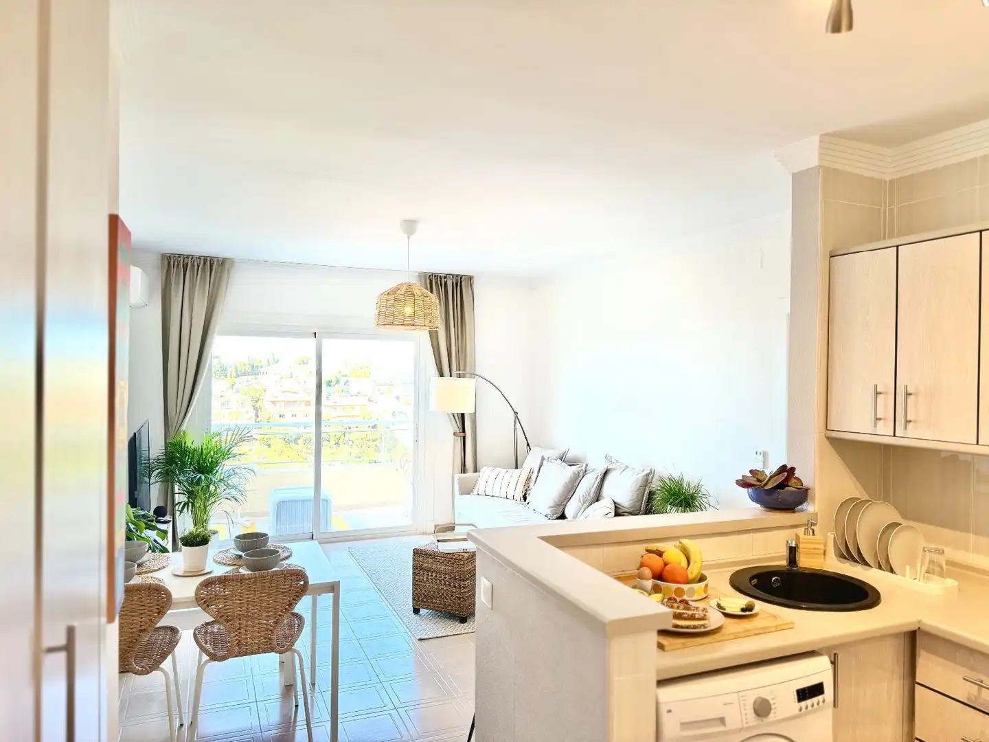 Sala de estar de Ático en venta en Benalmádena con Aire acondicionado, Calefacción y Terraza