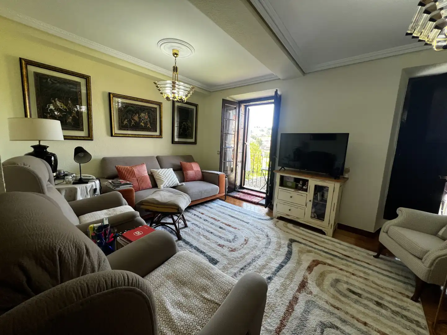 Sala d'estar de Casa adosada en venda en Liérganes amb Calefacció, Parquet i Terrassa