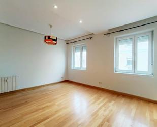 Living room of Flat to rent in  Madrid Capital  with Air Conditioner and Terrace