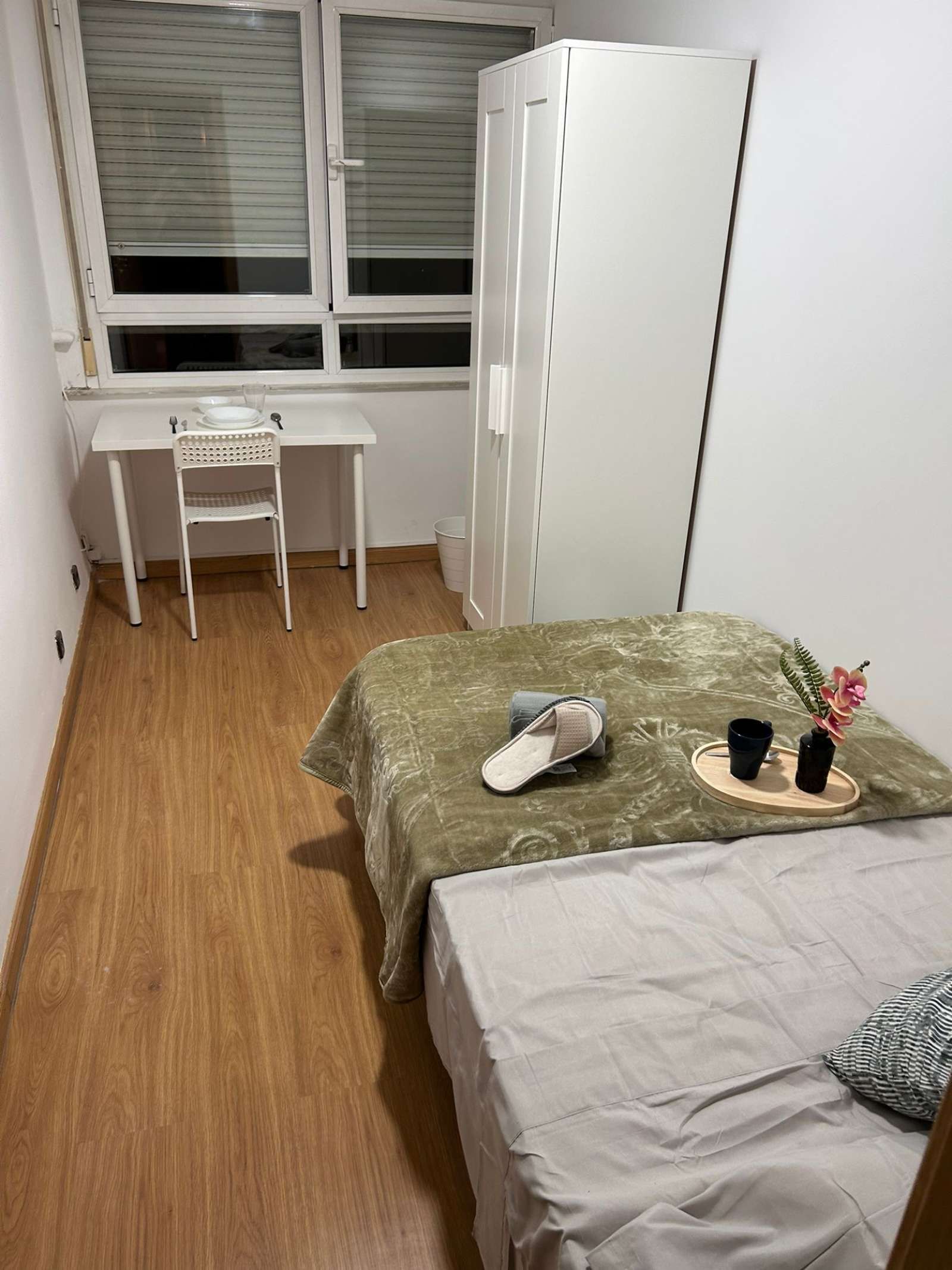 Bedroom of Flat to share in  Madrid Capital  with Air Conditioner, Heating and Terrace