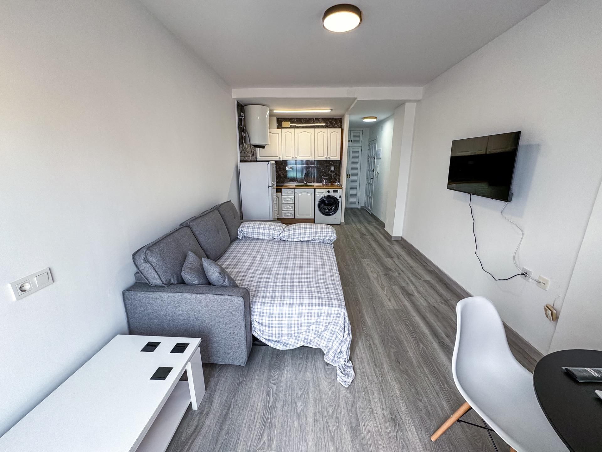 Dormitori de Estudi en venda en Torrevieja amb Aire condicionat, Jardí privat i Terrassa