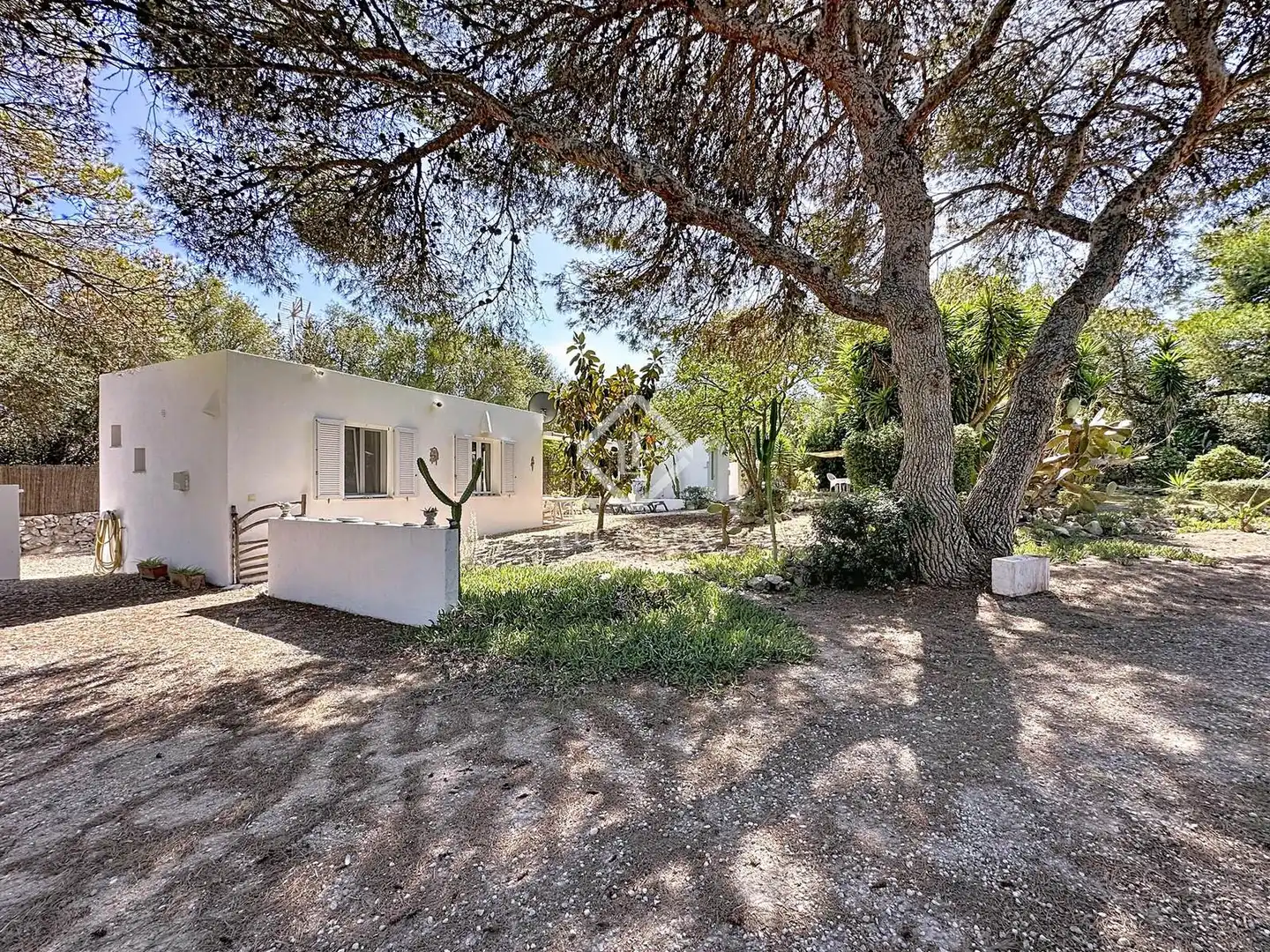 Jardí de Finca rústica en venda en Sant Lluís amb Aire condicionat, Calefacció i Jardí privat