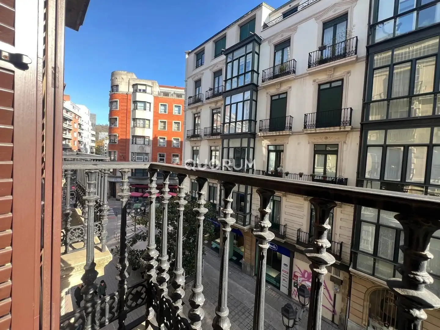 Vista exterior de Piso de alquiler en Bilbao  con Calefacción, Parquet y Balcón