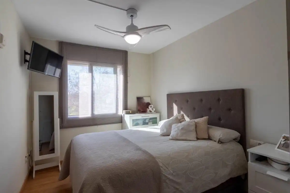 Habitación de Piso en venta en Terrassa con Calefacción y Balcón