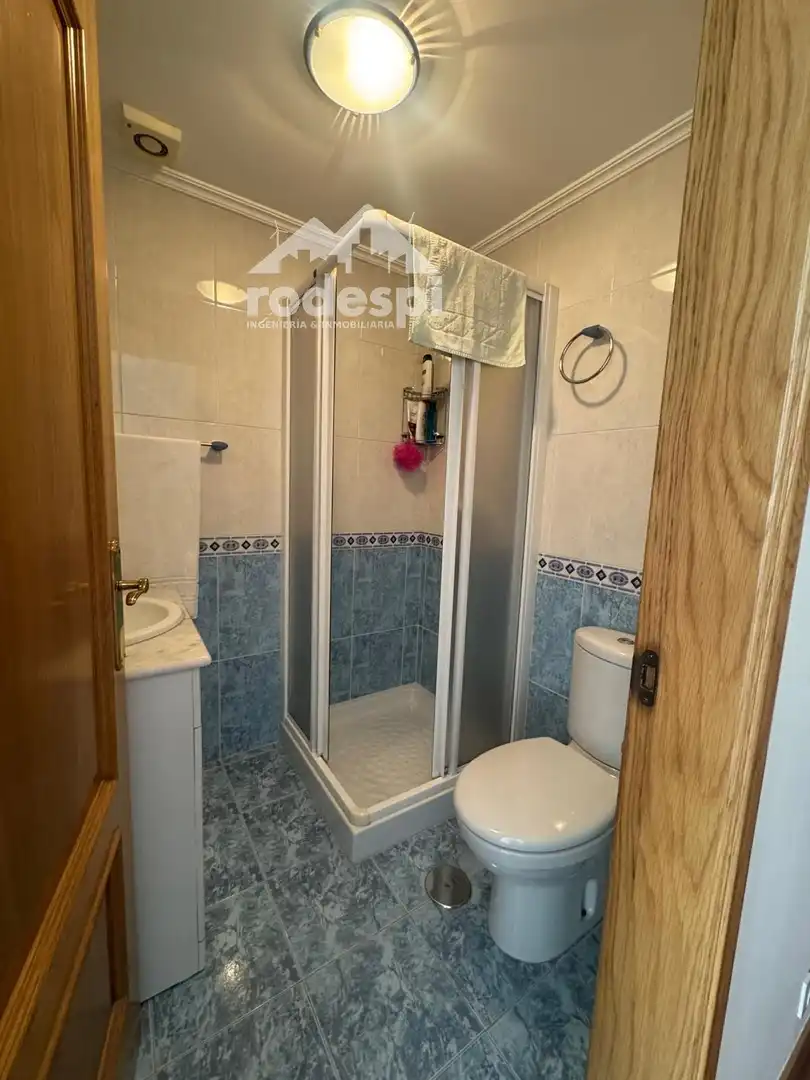 Habitación de Piso en venta en Ponteareas con Calefacción, Terraza y Trastero