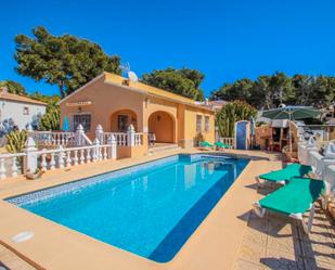 Vista exterior de Casa o xalet de lloguer en Moraira amb Aire condicionat, Calefacció i Jardí privat