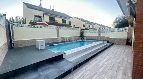 Foto 4 de Casa adosada en venda a Loeches, Madrid