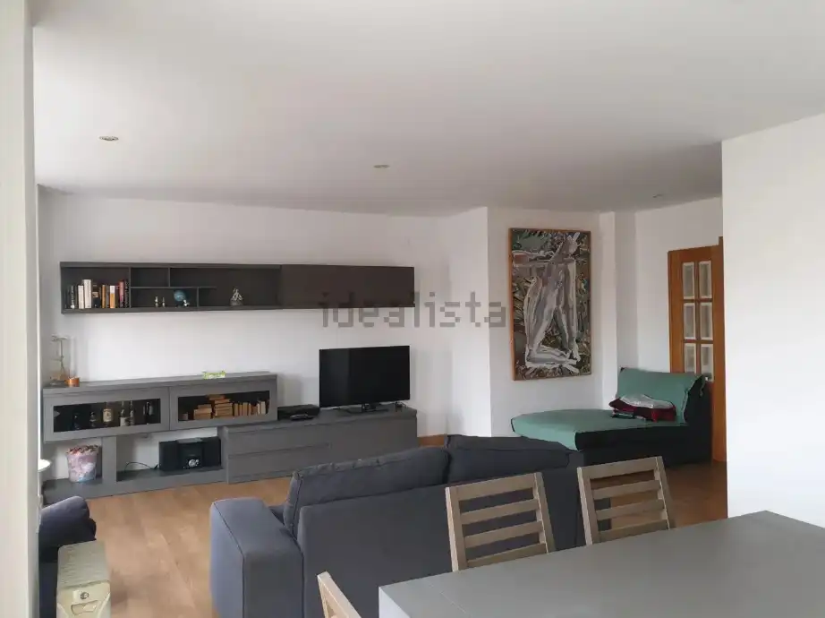 Sala d'estar de Pis de lloguer en Moncada amb Aire condicionat, Terrassa i Moblat