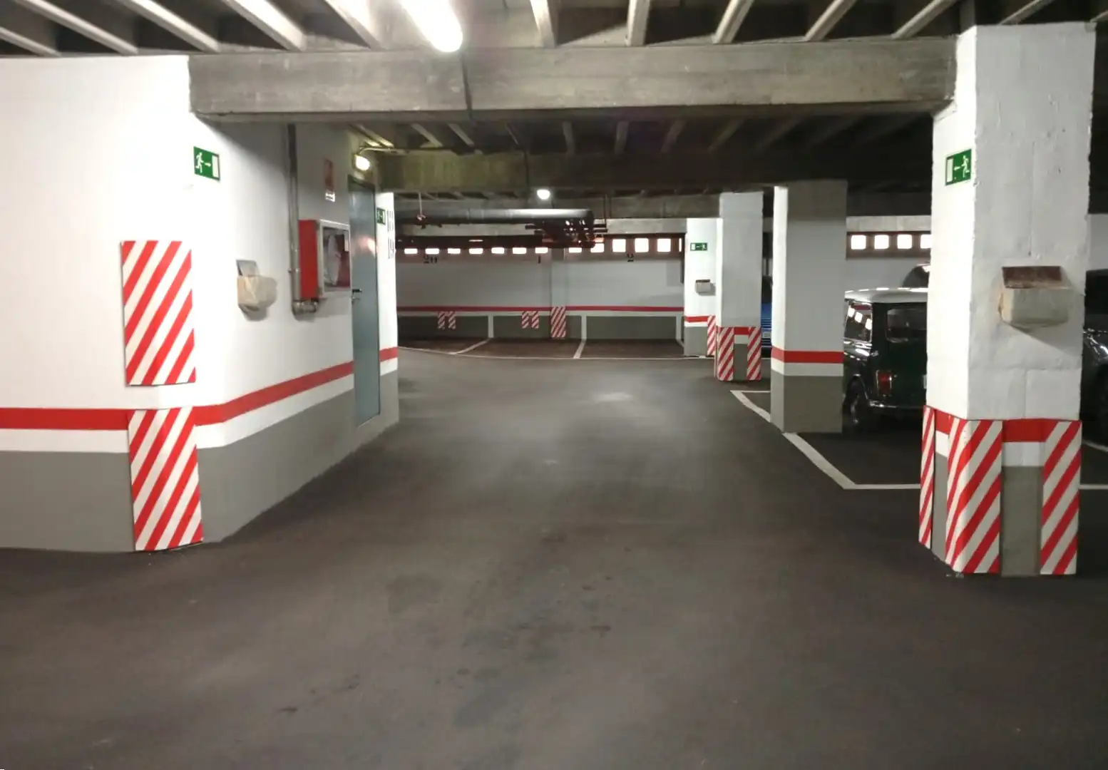 Parkplatz von Garage zum Verkauf in Oviedo 