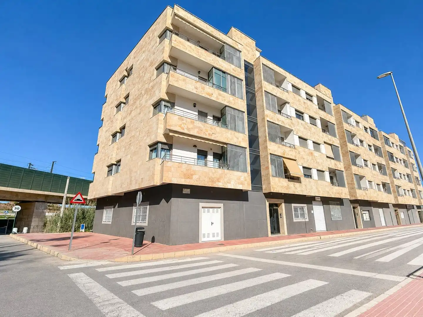 Vista exterior de Piso en venta en Callosa de Segura con Trastero y Balcón