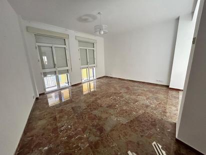 Flat for sale in Triana Casco Antiguo