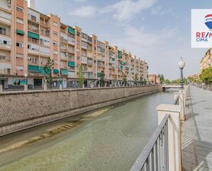 Exterior view of Flat for sale in  Granada Capital  with Balcony