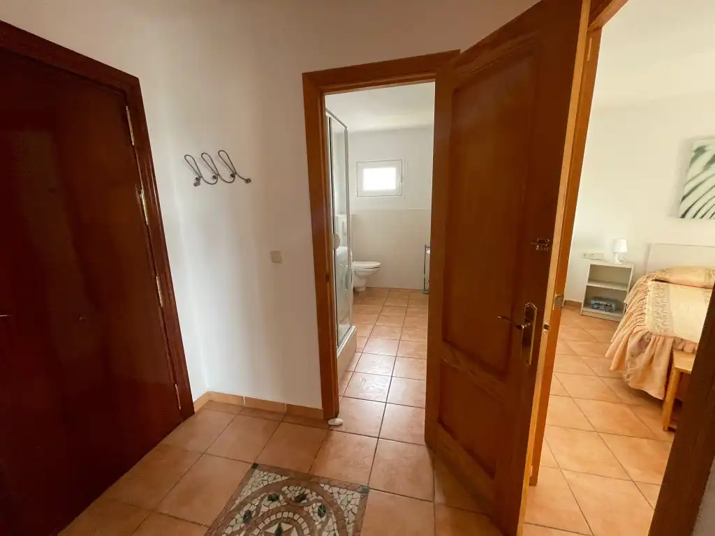 Bany de Apartament en venda en Torrox amb Terrassa, Piscina i Moblat