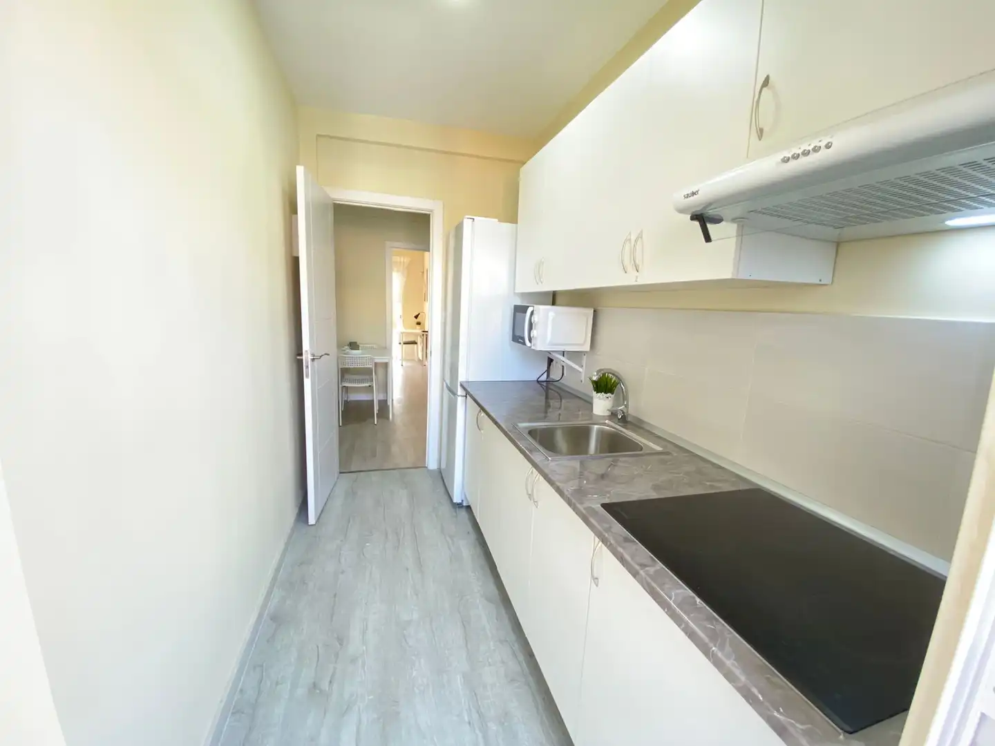Cocina de Piso para compartir en Madrid con Calefacción, Amueblado y Horno