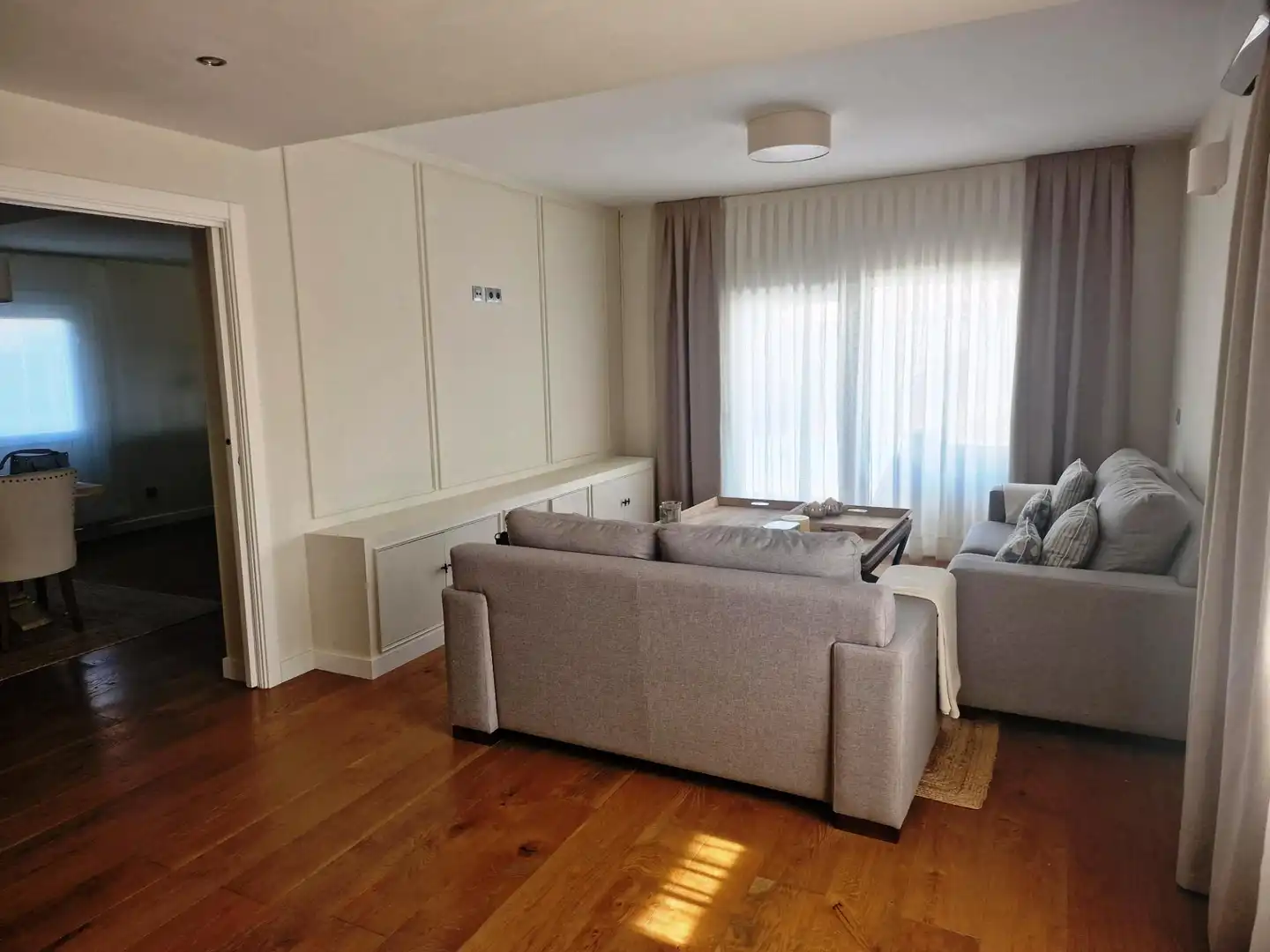 Sala d'estar de Casa o xalet en venda en Cambrils amb Aire condicionat, Jardí privat i Terrassa