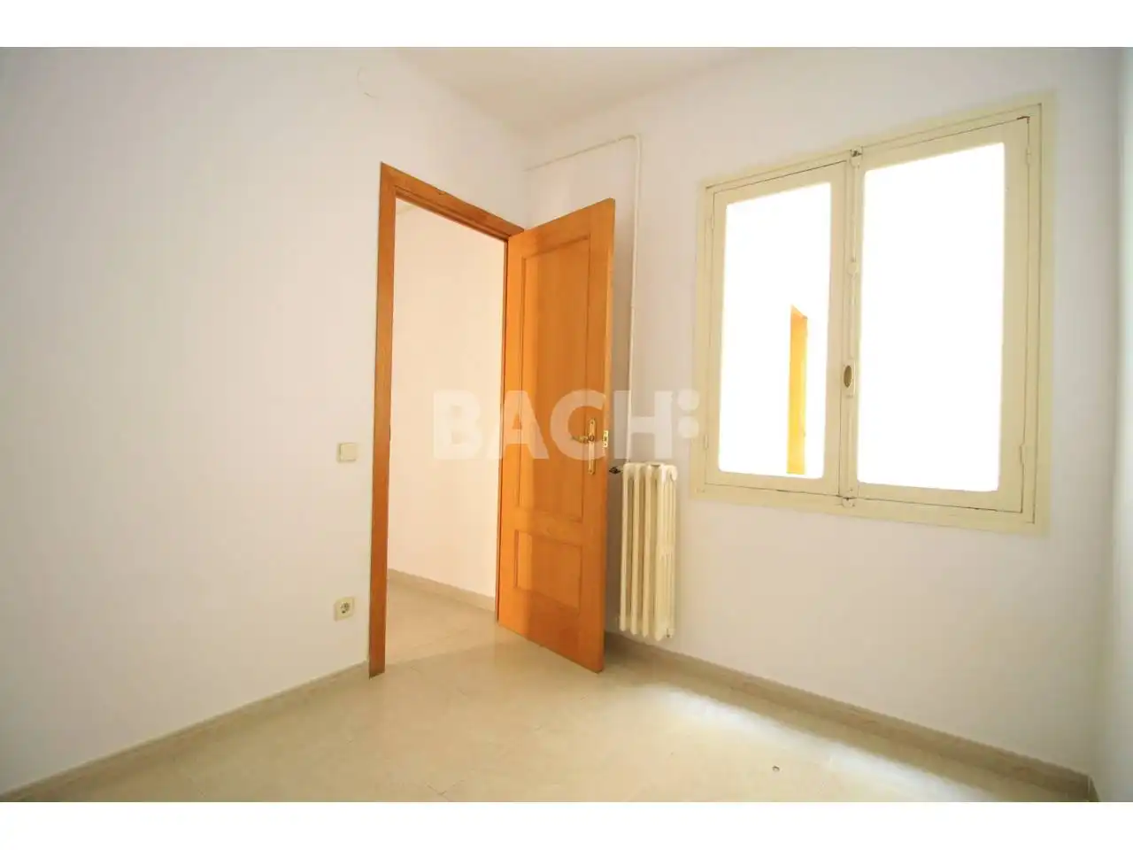 Bedroom of Flat for sale in Vic  with Heating and Balcony