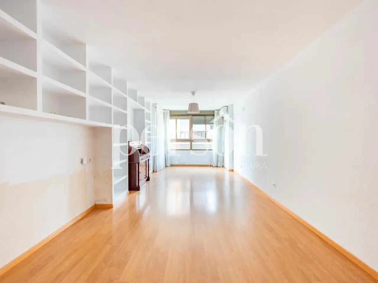 Piso con terraza en venta en El Pla del Real, imagen 2