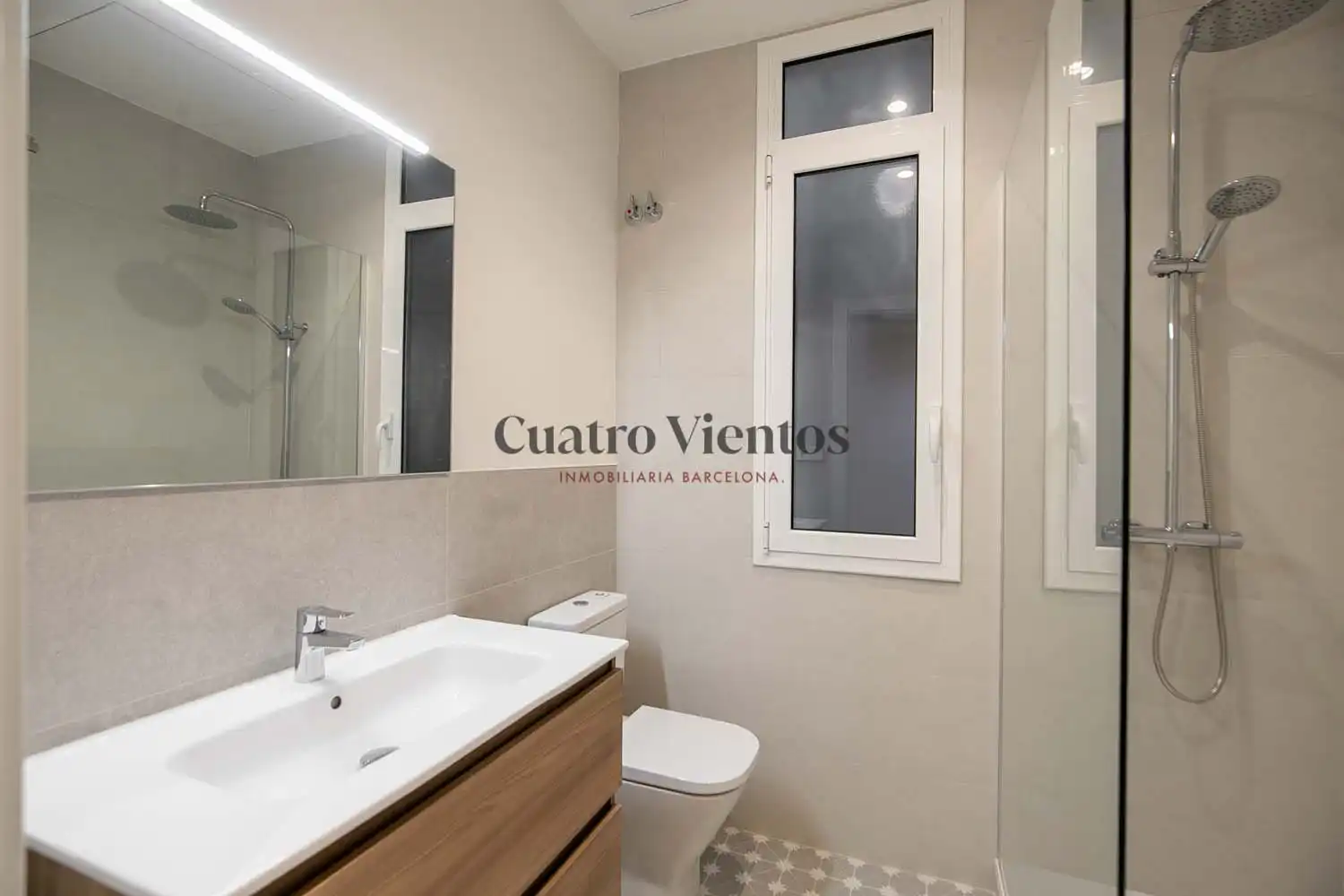 Baño de Piso en venta en Barcelona con Aire acondicionado, Calefacción y Parquet