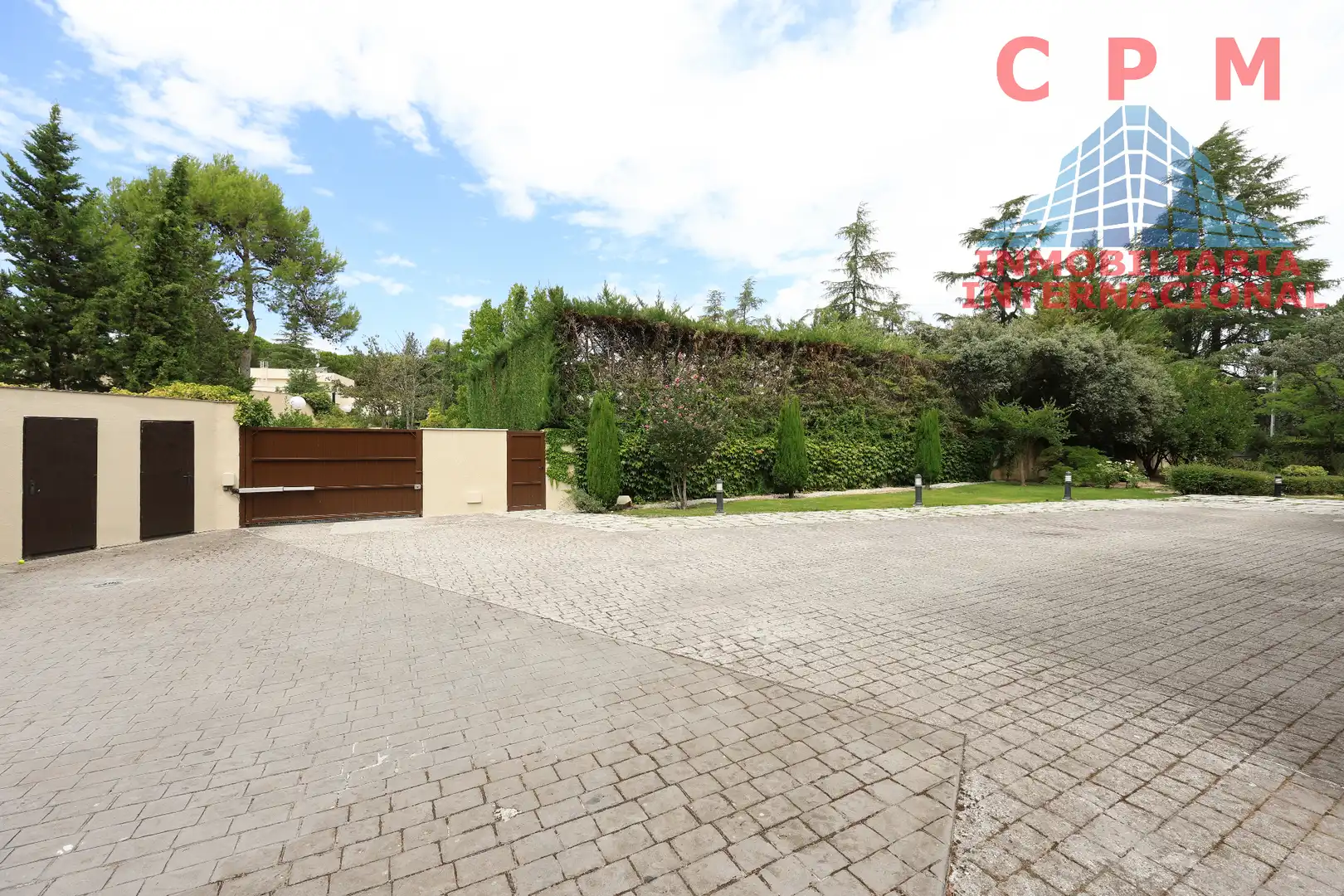 Jardí de Casa o xalet de lloguer en Madrid amb Aire condicionat, Calefacció i Jardí privat