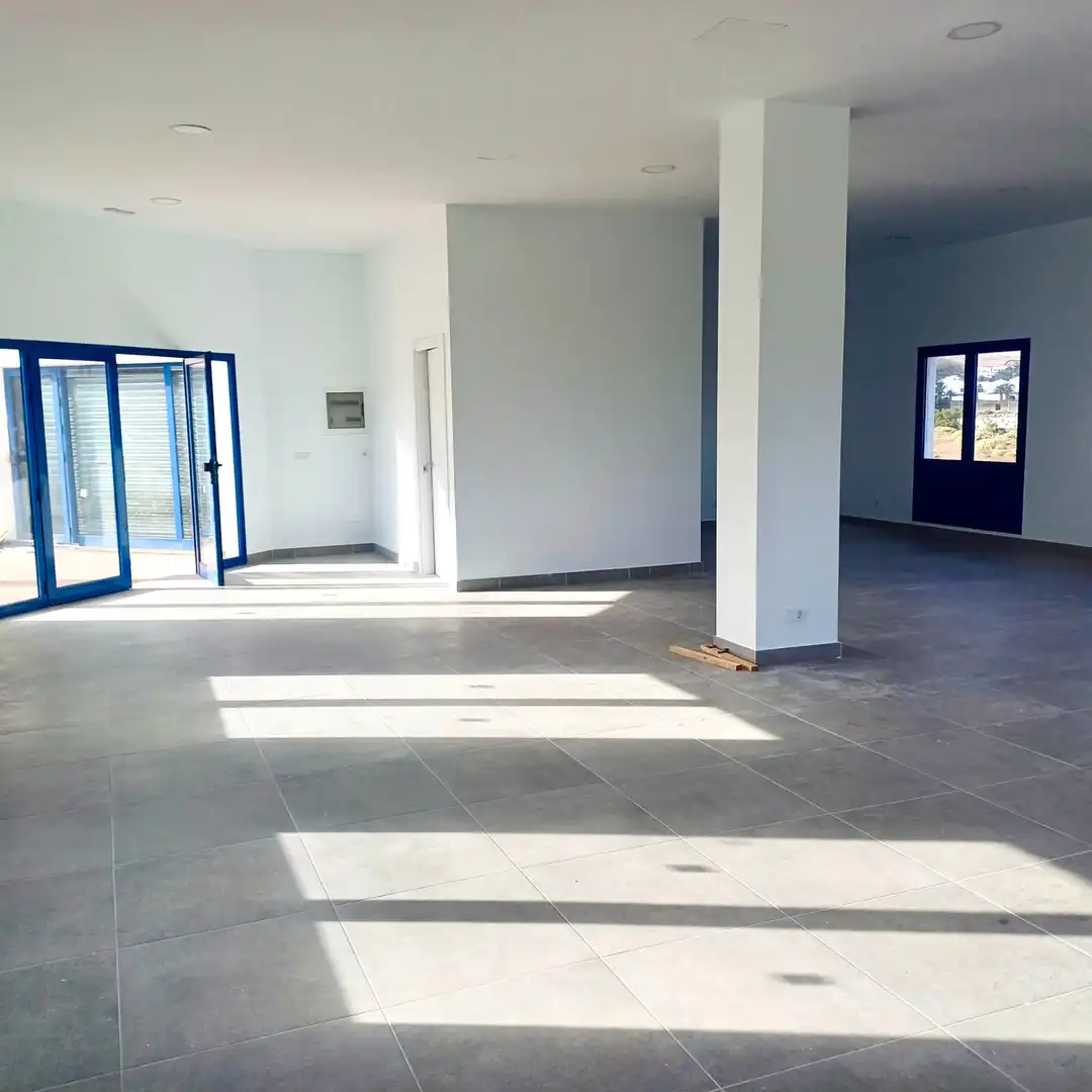 Geschaftsraum zur Miete in Teguise mit Terrasse