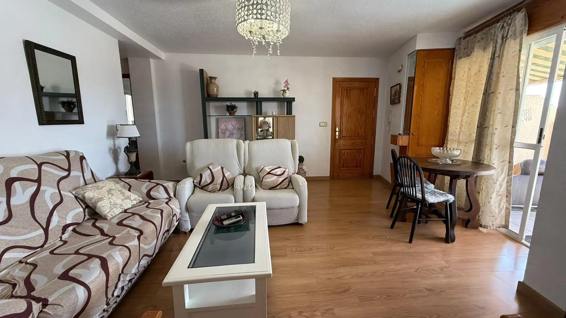 Sala de estar de Piso de alquiler en Águilas con Aire acondicionado, Terraza y Trastero