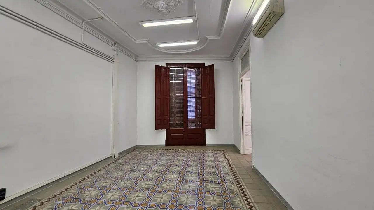 Mixed residential for sale in Nou 66, imagen 8