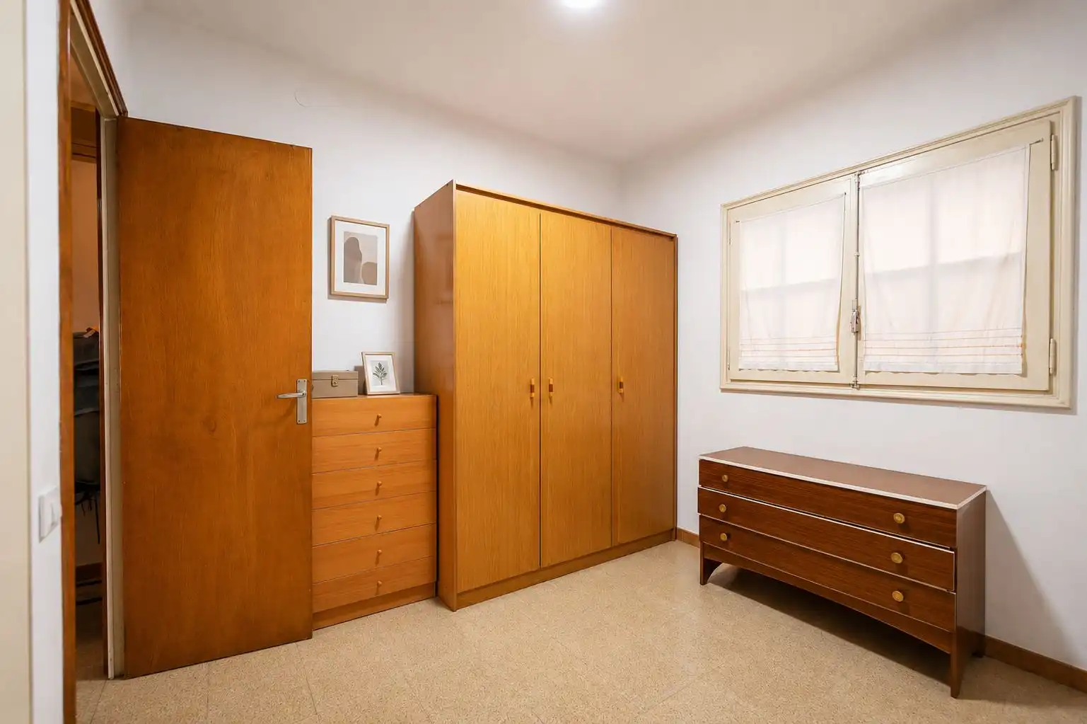 Habitación de Casa adosada en venta en Salt
