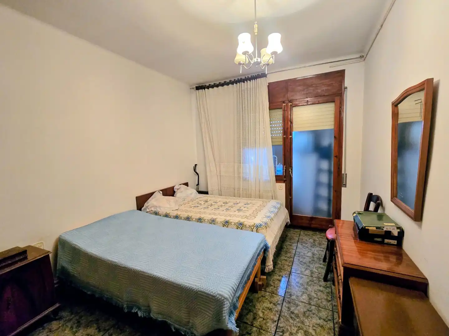 Habitación de Piso en venta en Torelló con Calefacción, Trastero y Amueblado