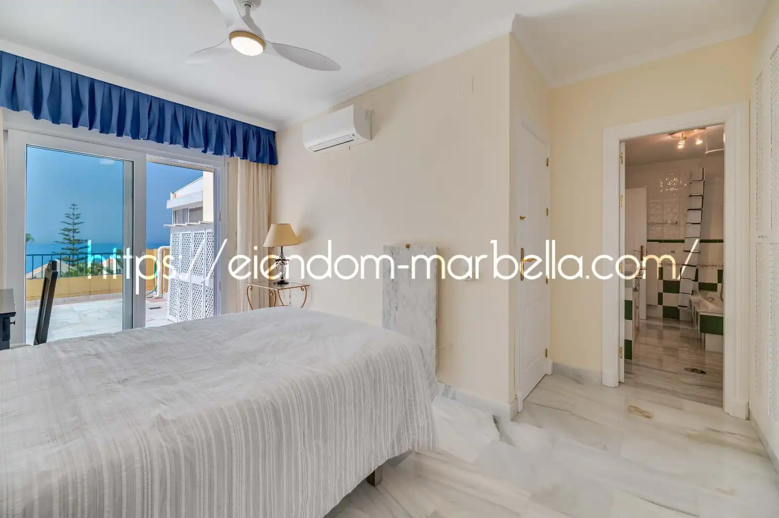 Dormitori de Dúplex en venda en Marbella amb Aire condicionat, Terrassa i Traster