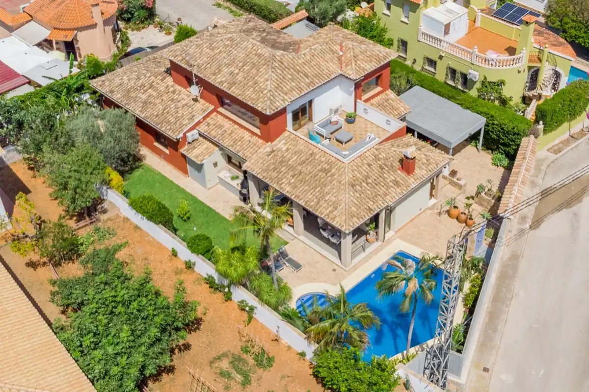 Detached house with pool for sale in El Montgó, imagen 5