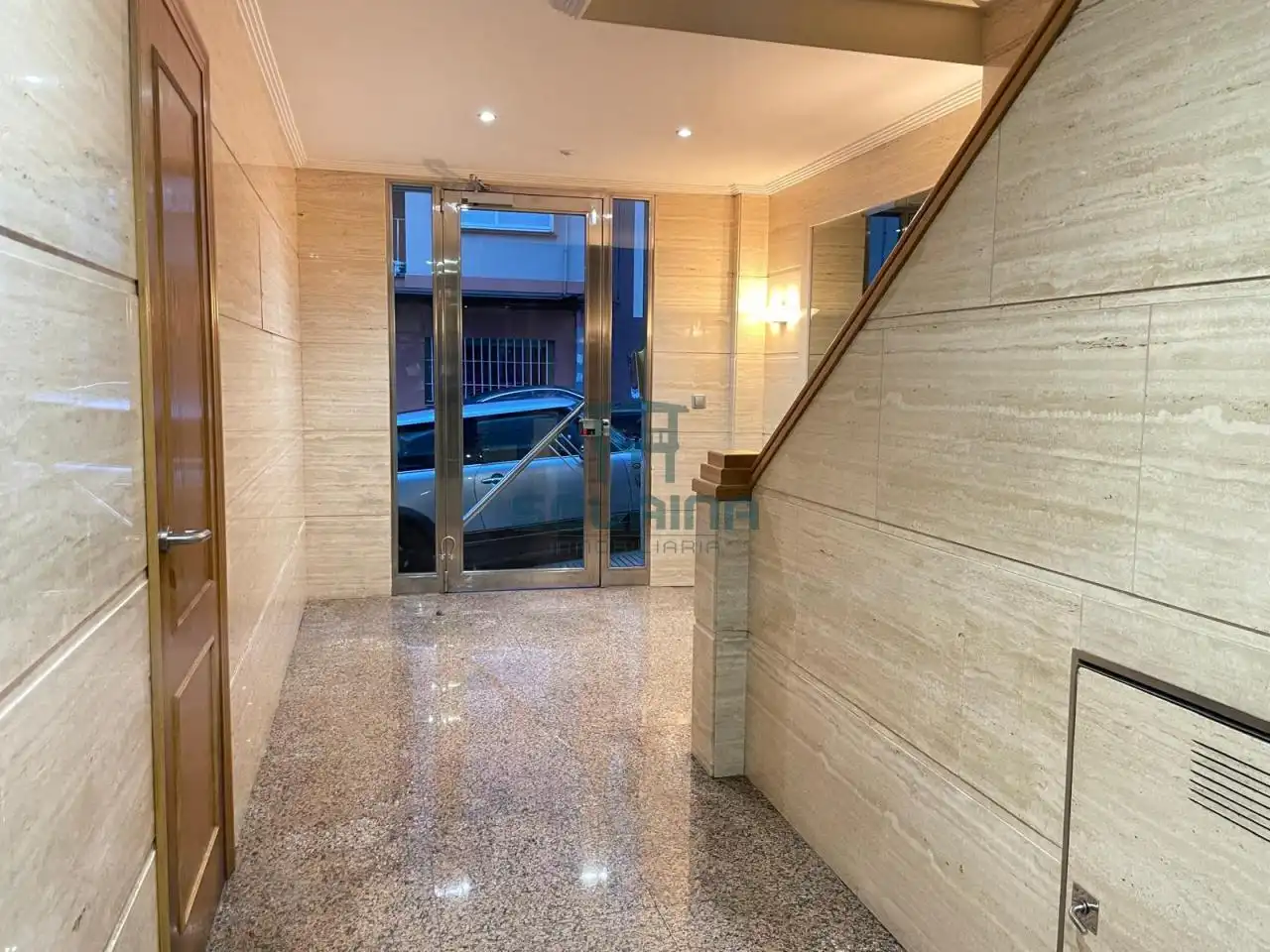 Piso en venta en Ourense Capital  con Calefacción, Parquet y Balcón