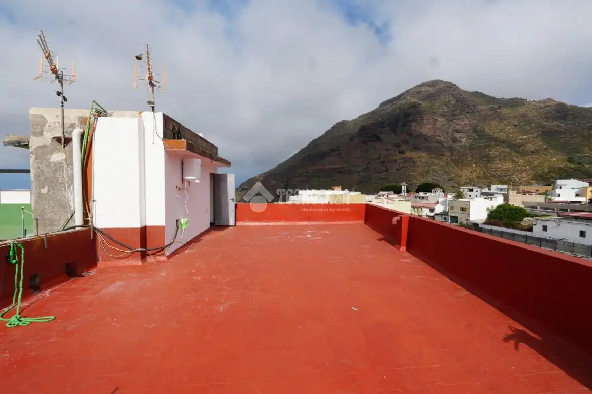 Vista exterior de Piso en venta en Santiago del Teide