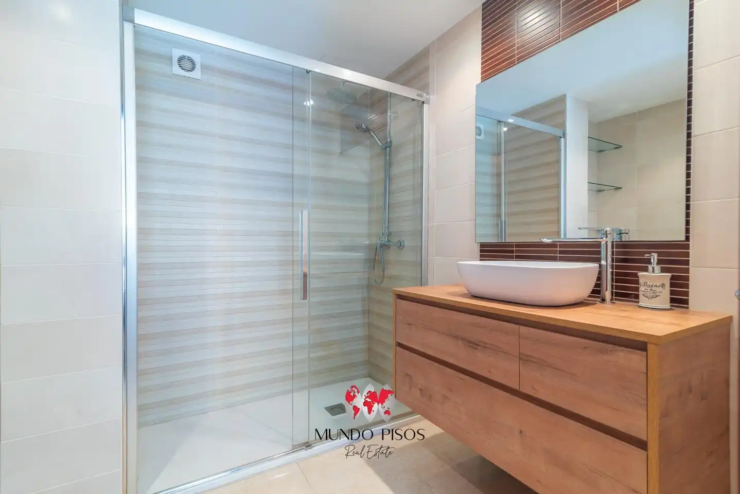 Bathroom of Flat for sale in  Palma de Mallorca  with Air Conditioner, Heating and Storage room