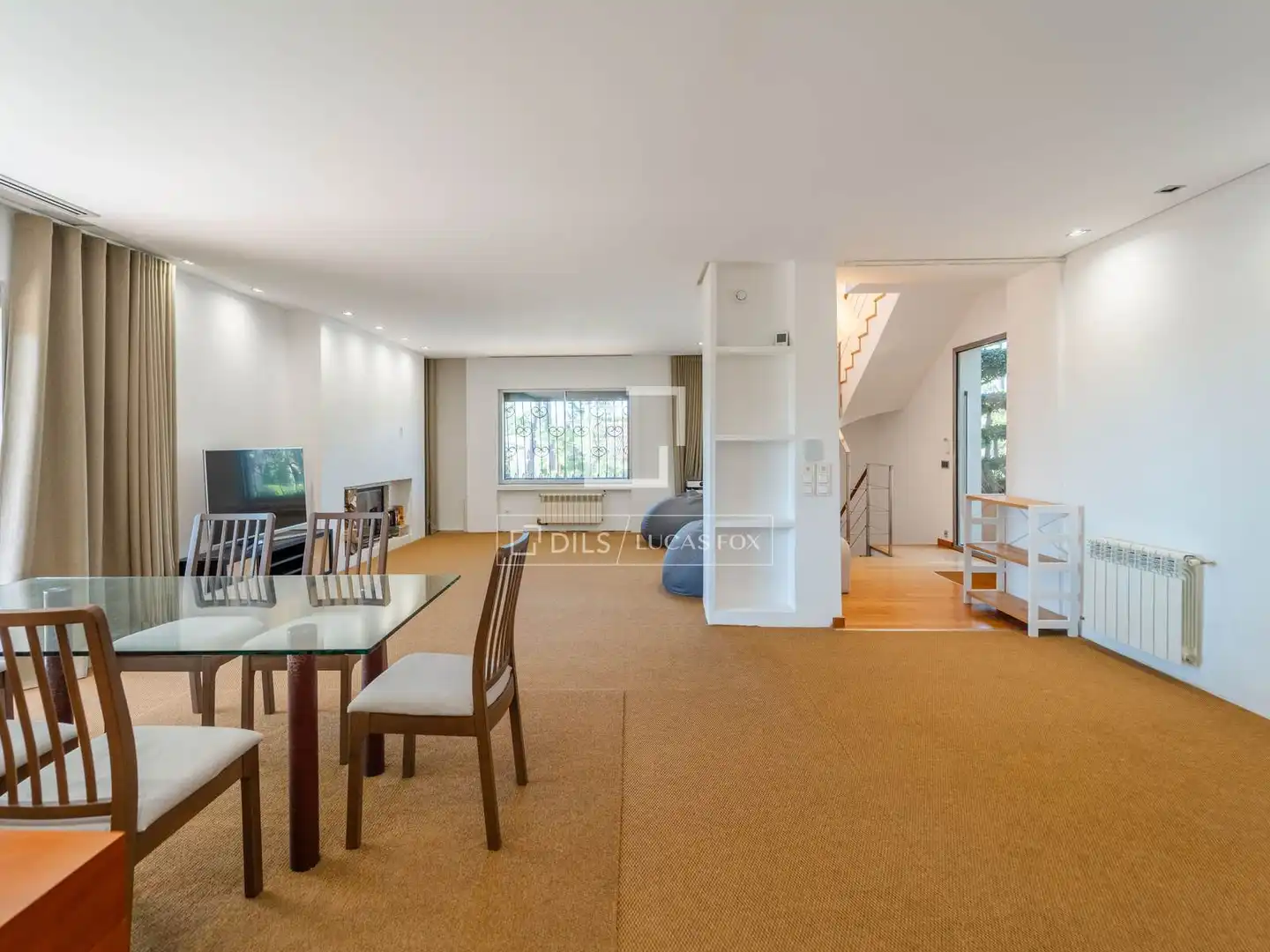 Sala d'estar de Casa o xalet en venda en Riba-roja de Túria amb Aire condicionat, Jardí privat i Terrassa