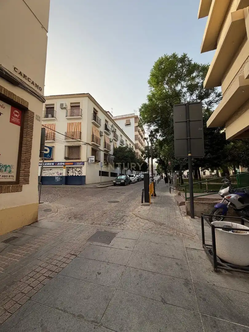 Vista exterior de Piso en venta en Córdoba