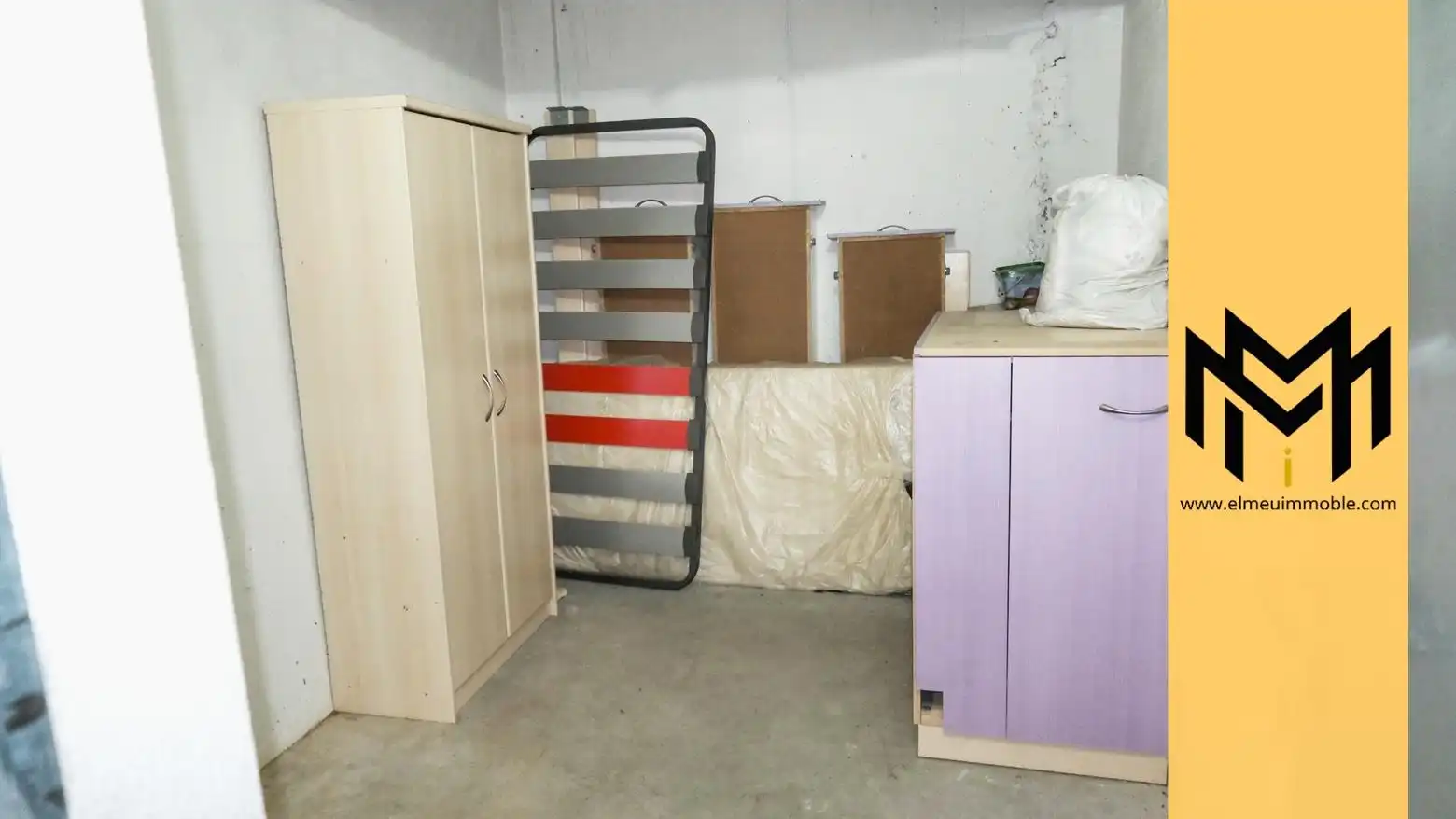 Dormitori de Àtic en venda en Vic amb Calefacció i Moblat