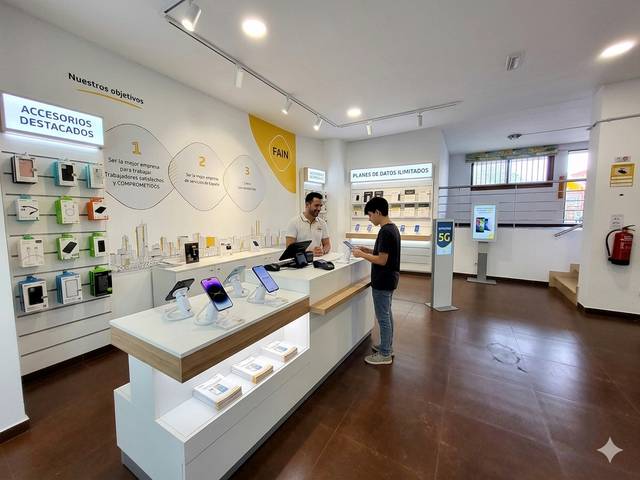 Local comercial en Alquiler en Rúa Angel Llanos en As Travesas - Balaídos