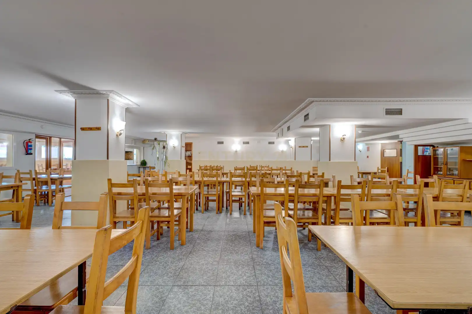 Commercial properties for sale in Deba  with Air Conditioner