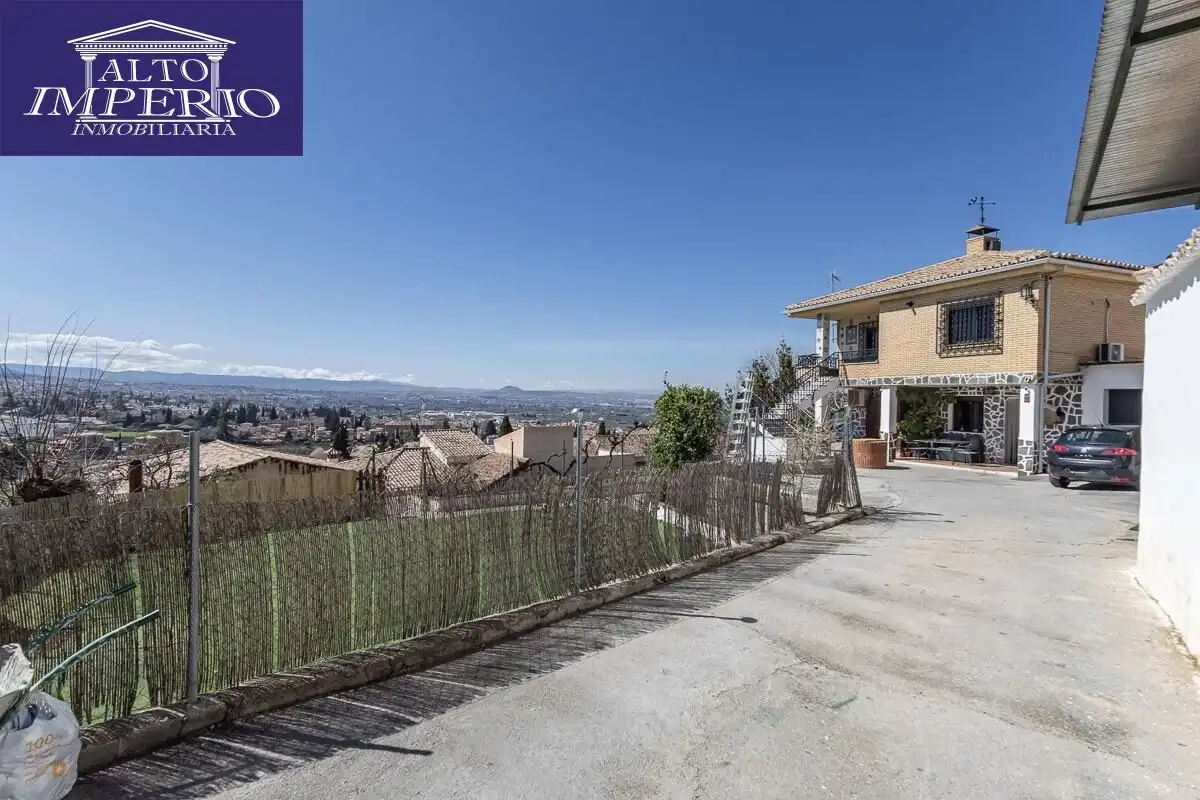 Haus mit Garten zum Verkauf in Barrio de la Vega, imagen 2