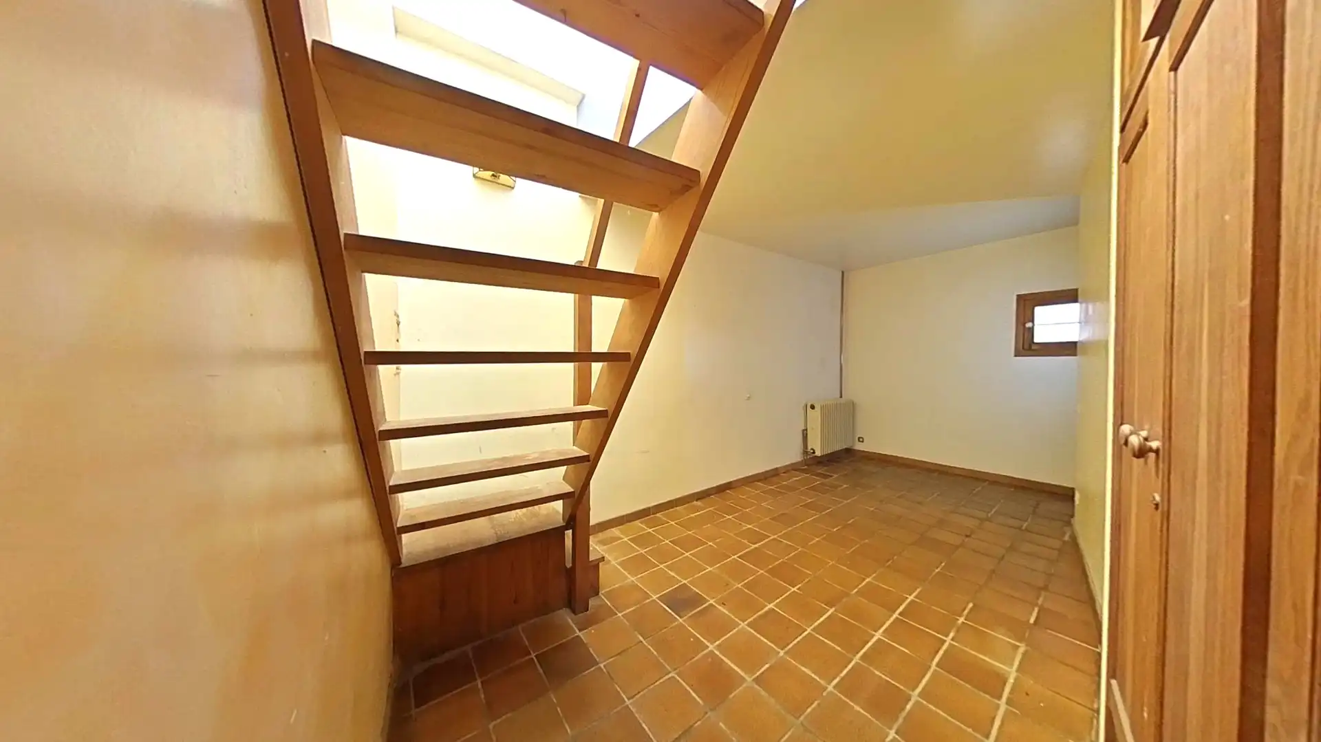 Casa adosada en venta en Galar con Calefacción, Terraza y Horno