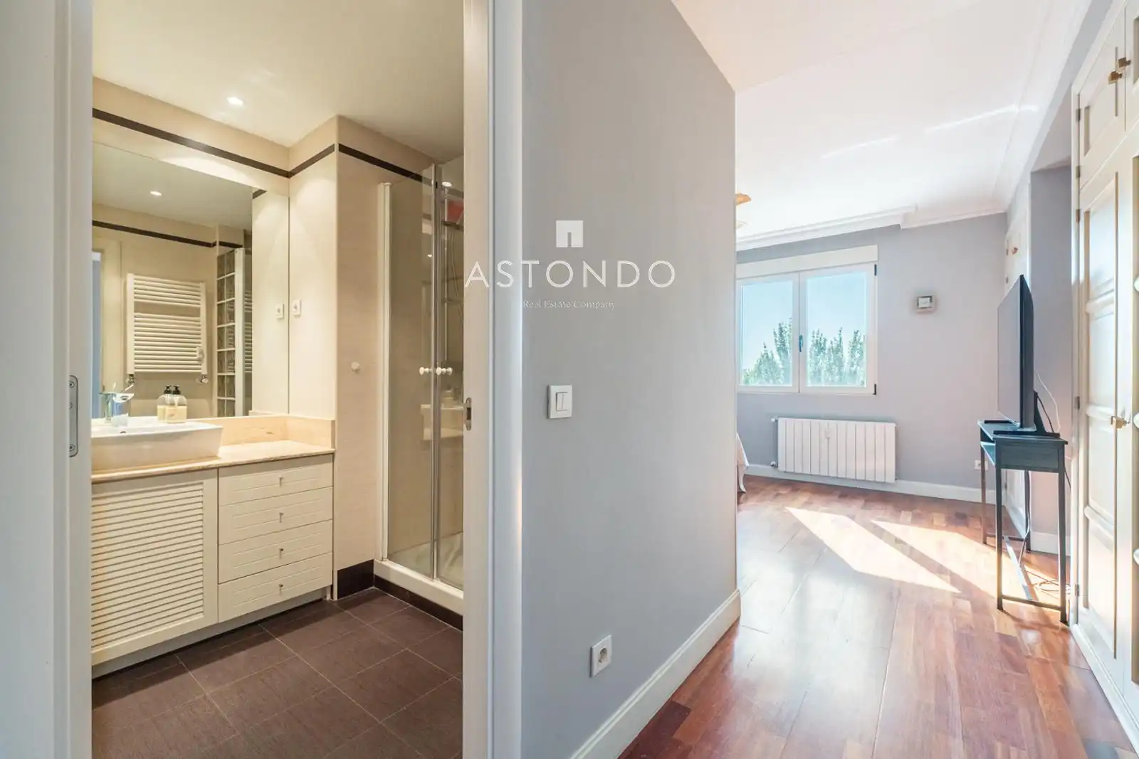 Bedroom of Flat for rent in Madrid  with Air Conditioner, Heating and Swimming Pool