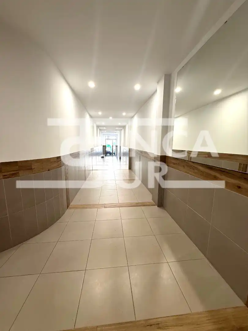 Apartamento en venta en Roquetas de Mar con Terraza y Amueblado