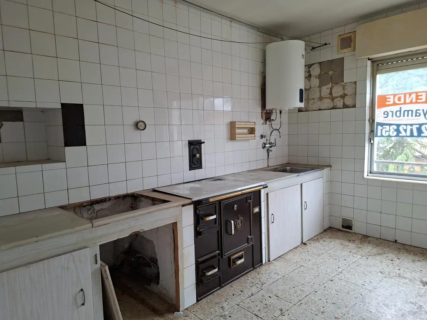 Kitchen of Apartments for sale in Lena