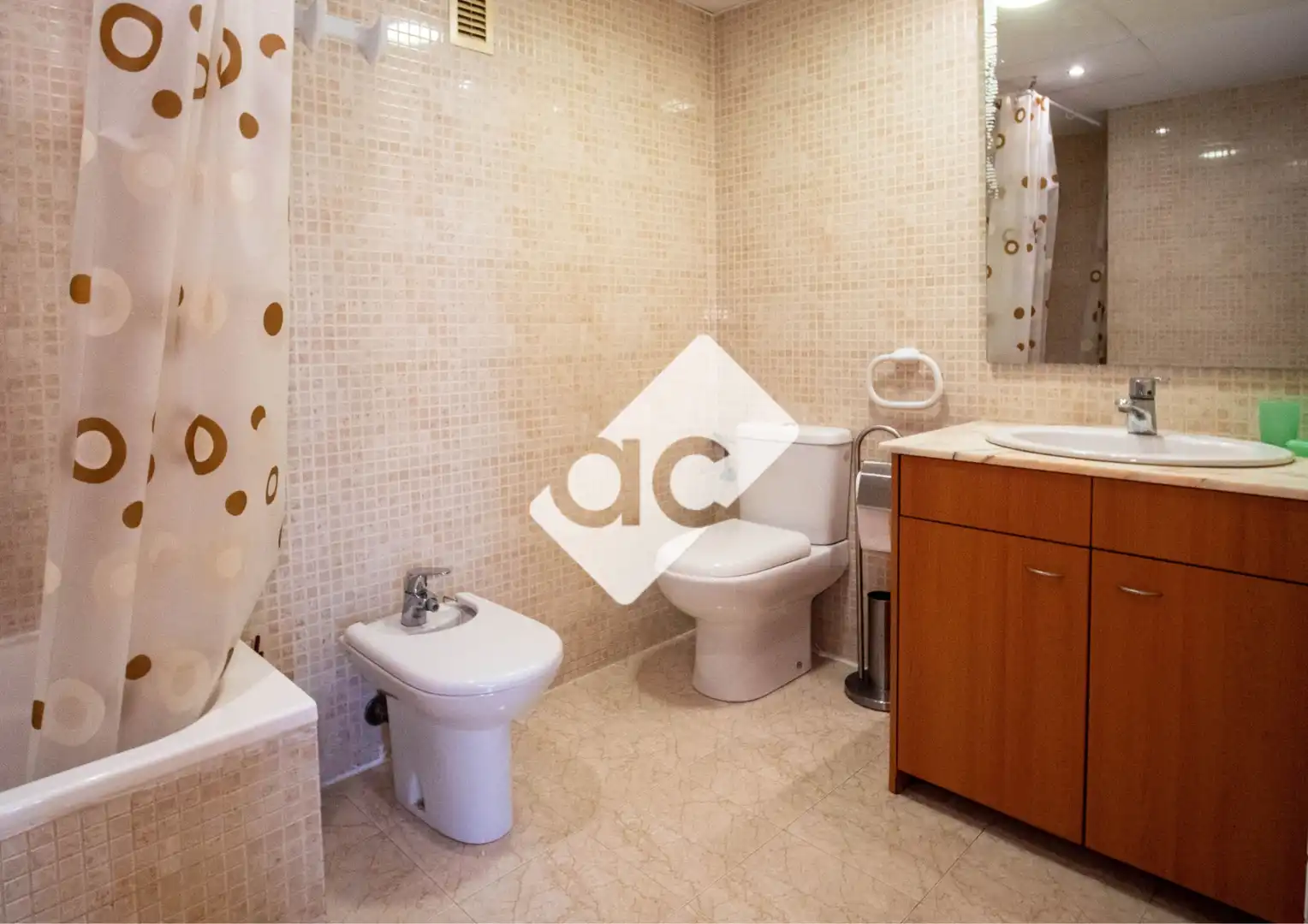 Baño de Piso de alquiler en Valencia con Aire acondicionado, Calefacción y Terraza