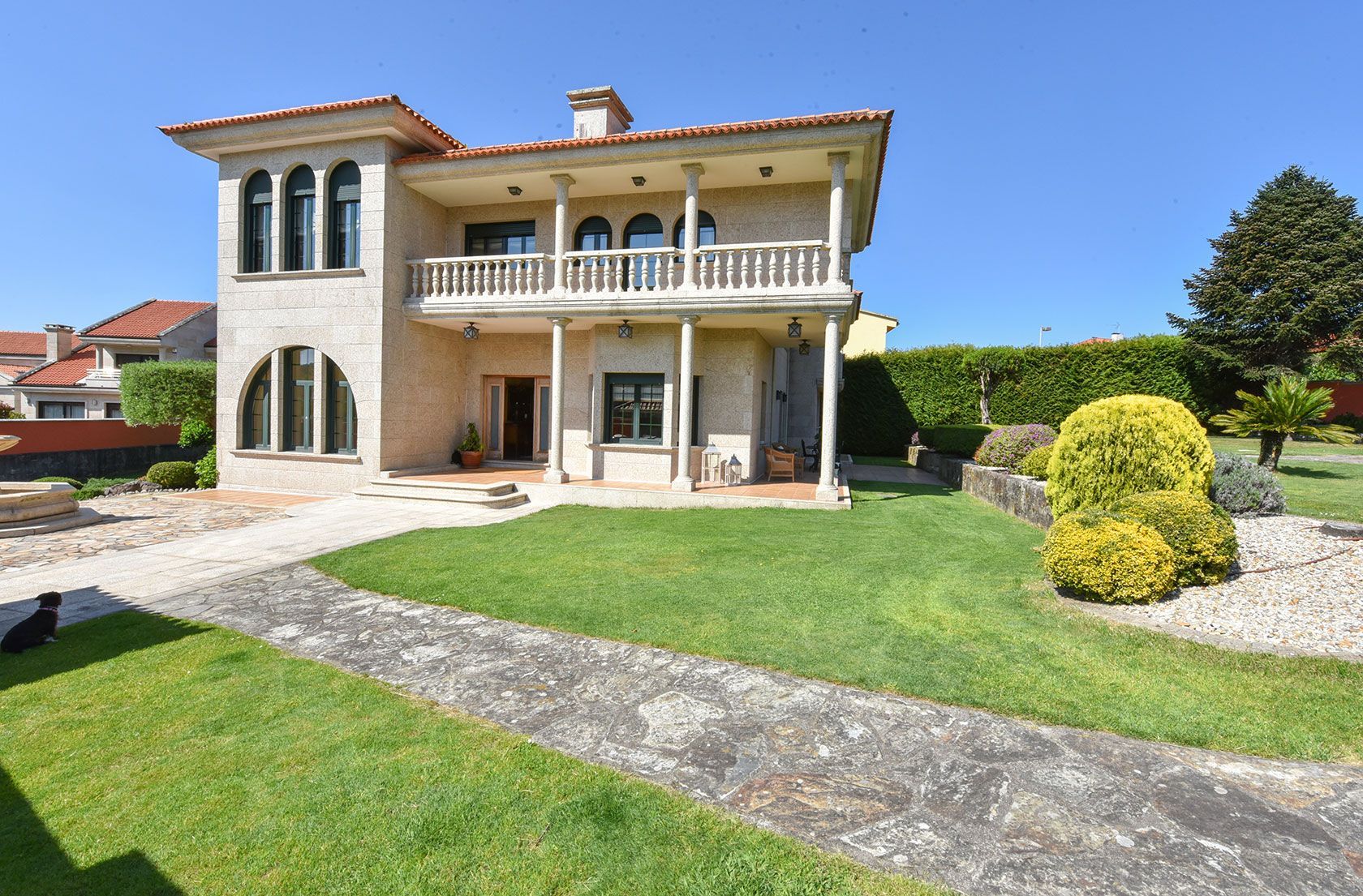 Vista exterior de Casa o chalet en venta en Pontevedra Capital  con Calefacción, Jardín privado y Terraza