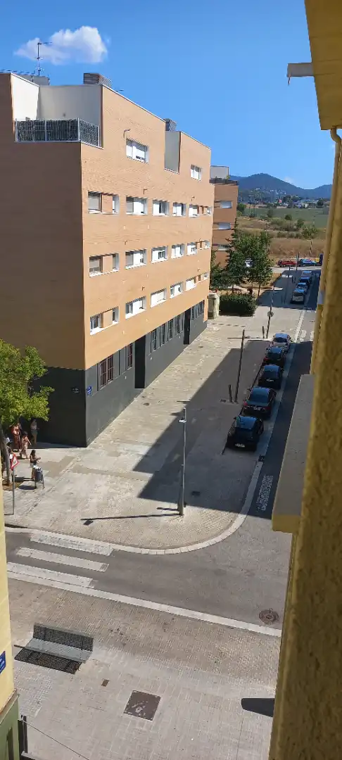 Aparcament de Pis en venda en Terrassa amb Calefacció, Forn i Alarma