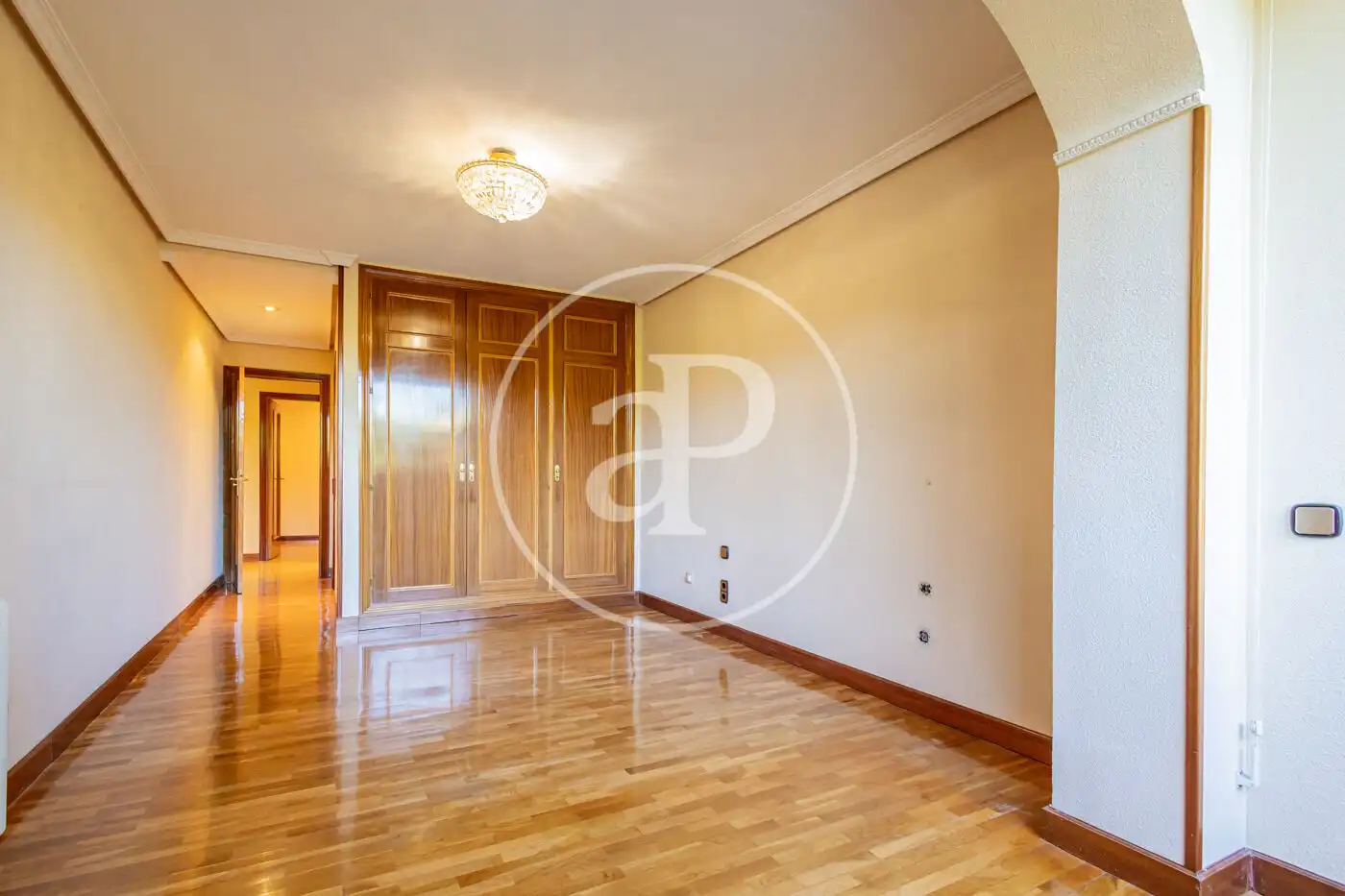 Flat for sale in Fuencarral - El Pardo
