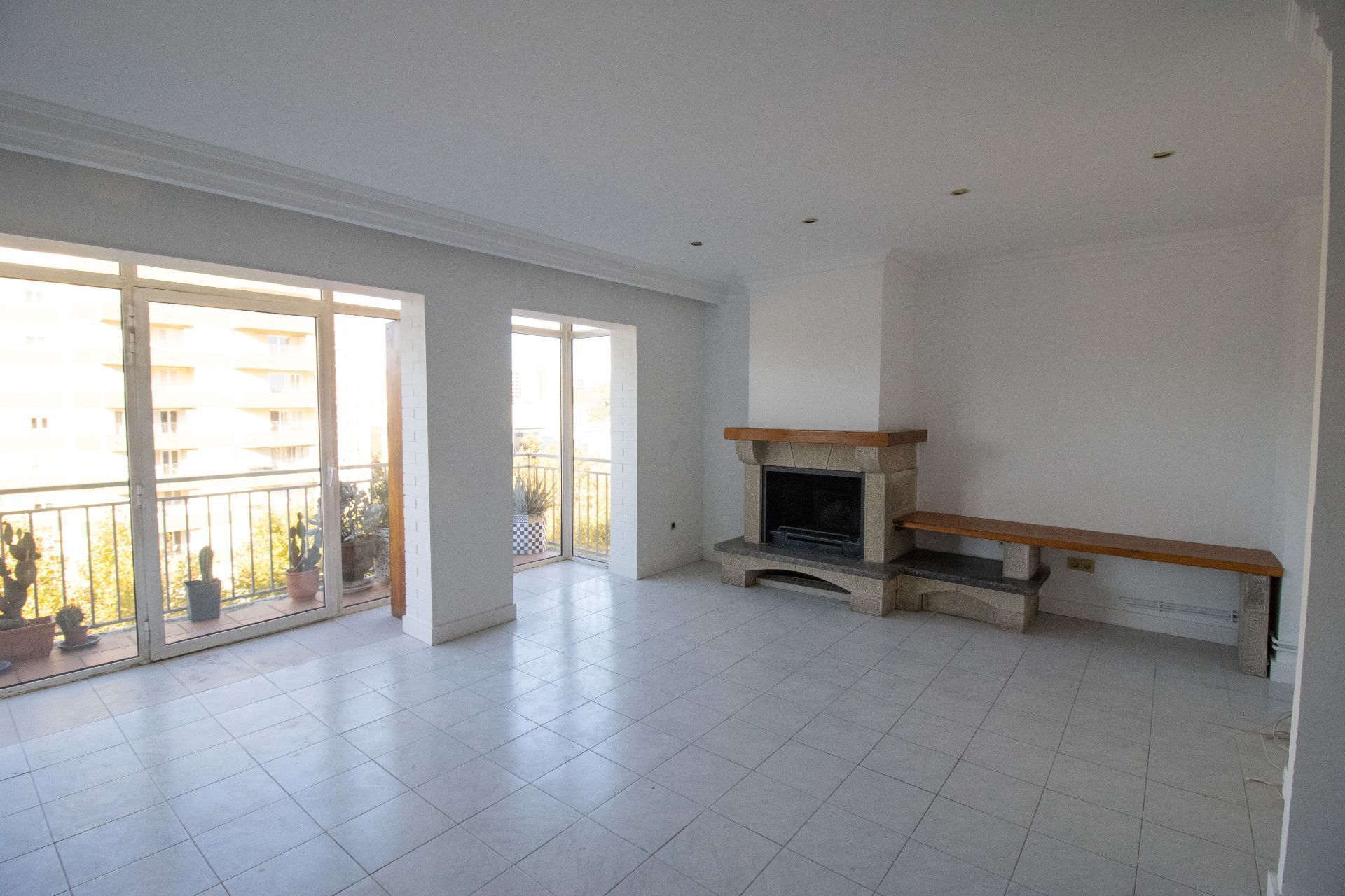 Living room of Flat for sale in Figueres  with Heating and Terrace