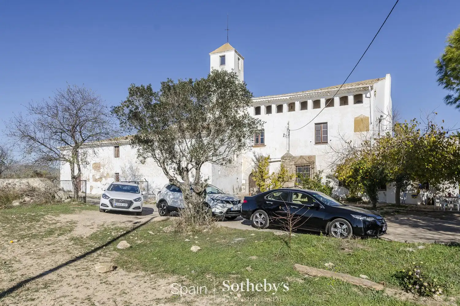 Vista exterior de Finca rústica en venda en Vilanova i la Geltrú amb Calefacció, Jardí privat i Terrassa